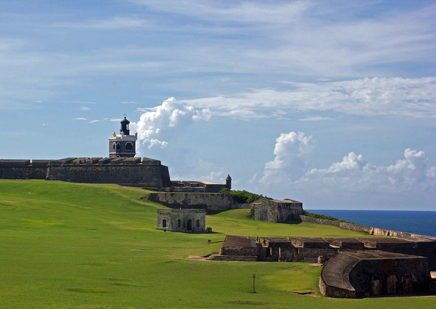 05 Landscape - Castillo_San_Filipe_Del_Morro_Lighthouse_in_Puerto_Rico_2...